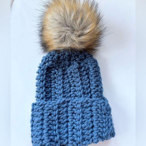 Set of 2 Crochet Baby Hats Blue - Picture 3 of 5